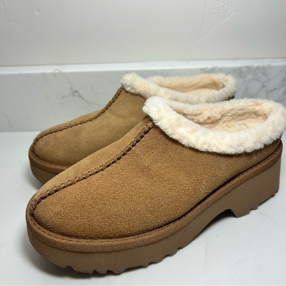 SOLD - Picture 2 of 9